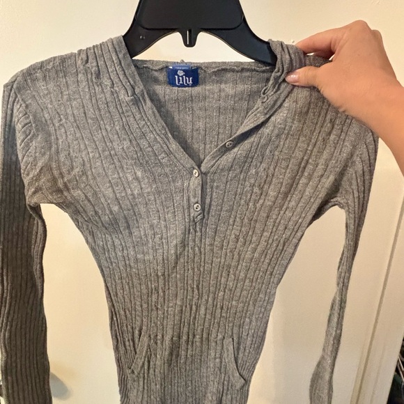 Lilu Gray V-Neck 100% Cotton Comfy Sweater - Picture 2 of 7